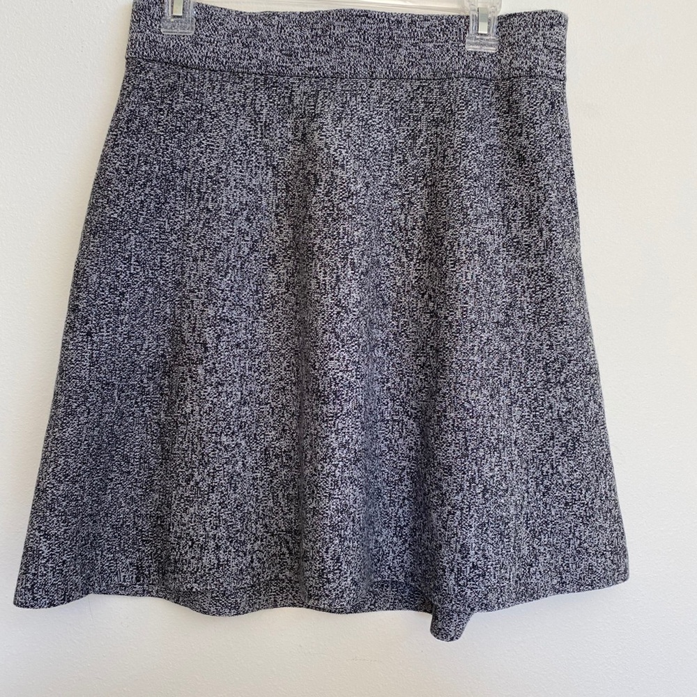 Loft knit skirt